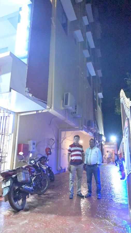 Oyo Hotel Tulusi Inn Bolpur Luaran gambar